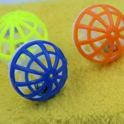 Meilleure vente 🎁 Wewoo Jouet pour Animaux 10 PCS Animal Plastique Creux Out Ronde Chat Hamster Jouer Boules Coloré Balle Chase Hochet Jouets Avec Petite Cloche 🧨 -Bon plan Animalerie 3615611222061 3
