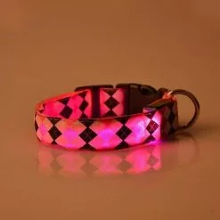 Acheter ⌛ Wewoo Motif à carreaux Rechargeable LED Glow Light Leads Collier pour chien de compagnie petits chiens moyenstaille XL rose 🔔 -Bon plan Animalerie 3615614434423 5 1